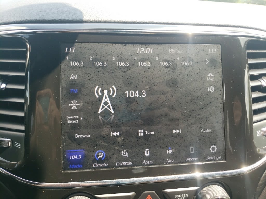 Thumbnail: 2022 Jeep Grand Cherokee - 10