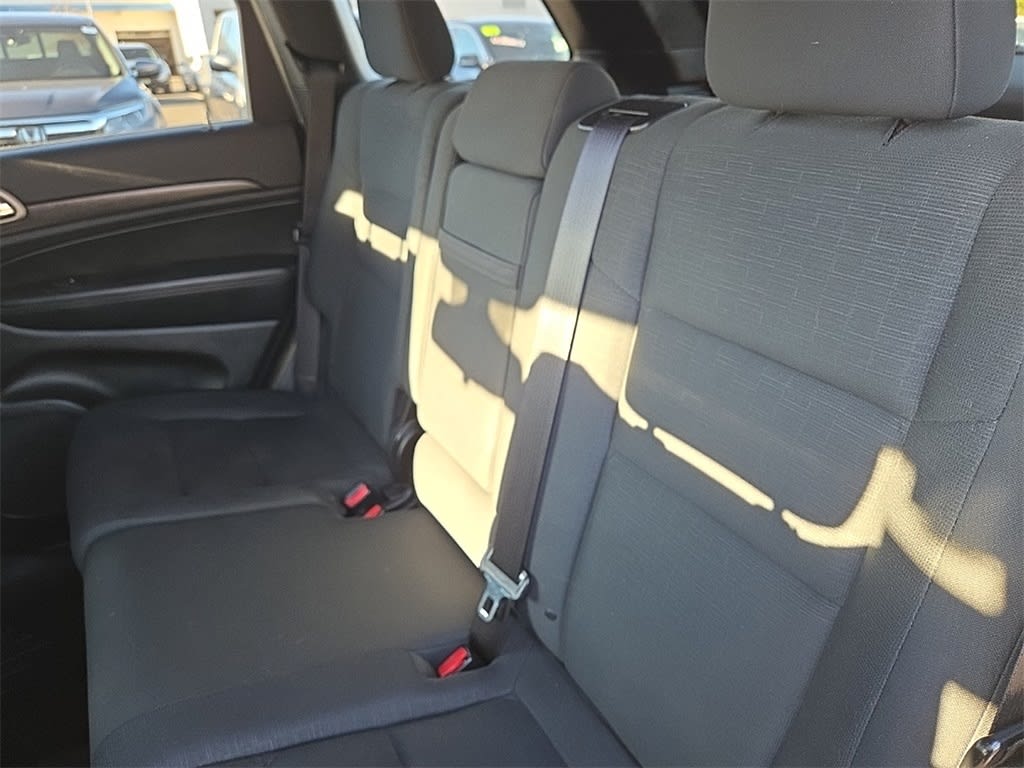 Thumbnail: 2015 Jeep Grand Cherokee - 9