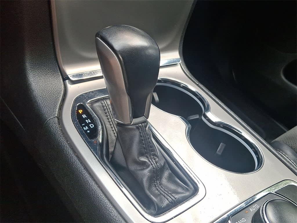 2022 Jeep Grand Cherokee Laredo 12