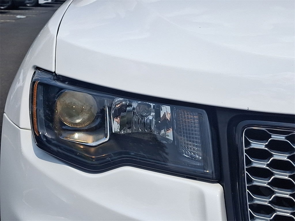 2022 Jeep Grand Cherokee Laredo 27