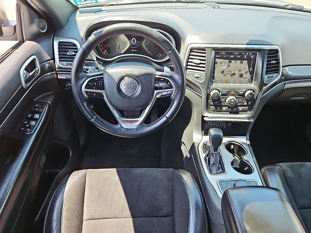 Thumbnail: 2018 Jeep Grand Cherokee - 30