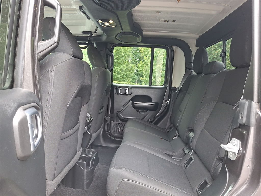 Thumbnail: 2021 Jeep Gladiator - 10