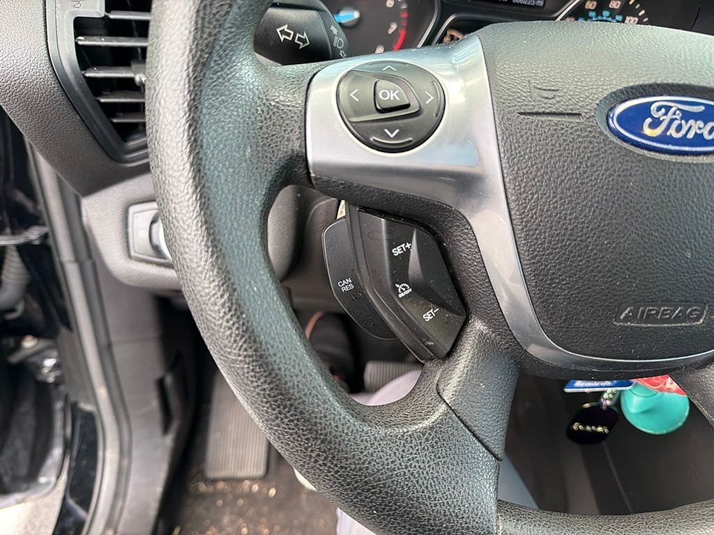 Thumbnail: 2016 Ford Escape - 17