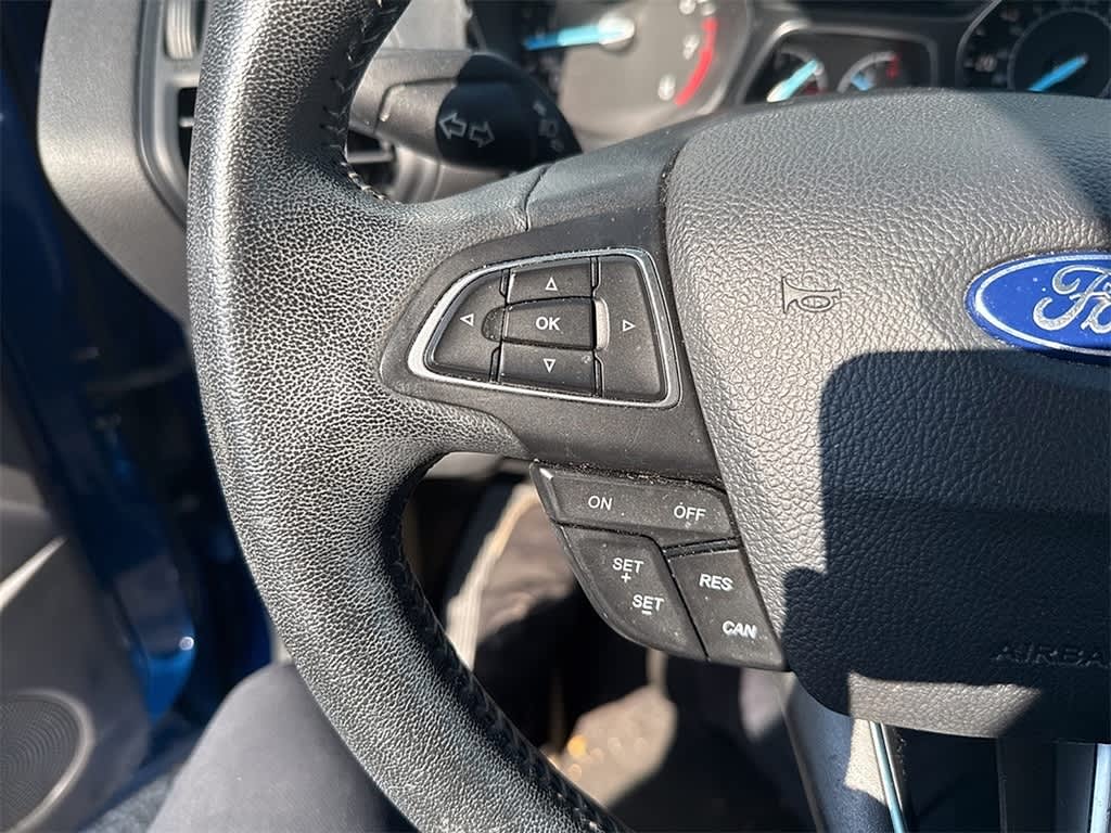 Thumbnail: 2019 Ford Escape - 14
