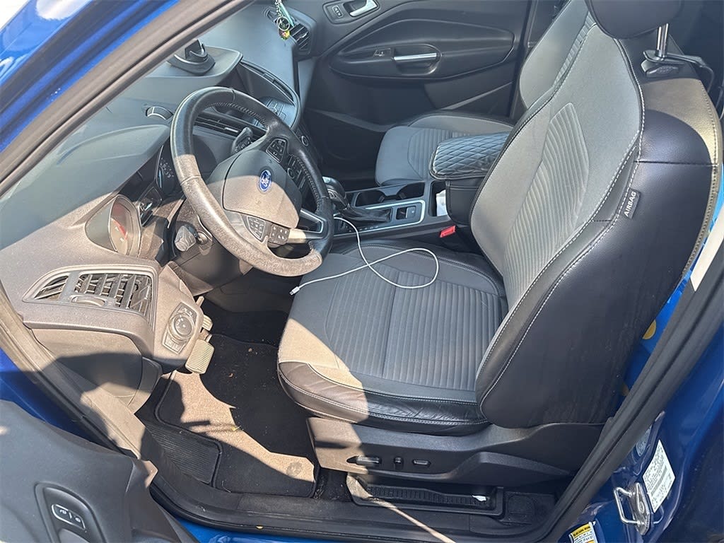 Thumbnail: 2019 Ford Escape - 7