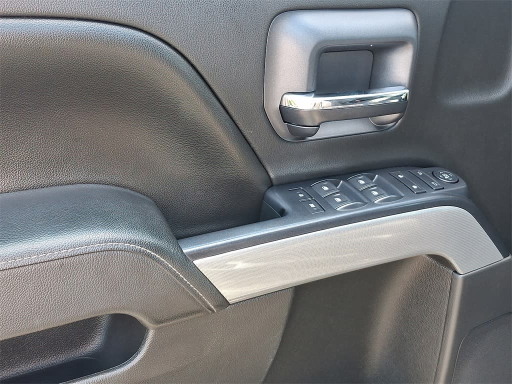 Thumbnail: 2015 Chevrolet Silverado 1500 - 12