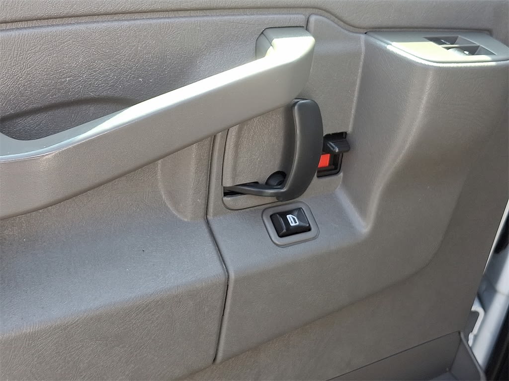 Thumbnail: 2018 Chevrolet Express - 10