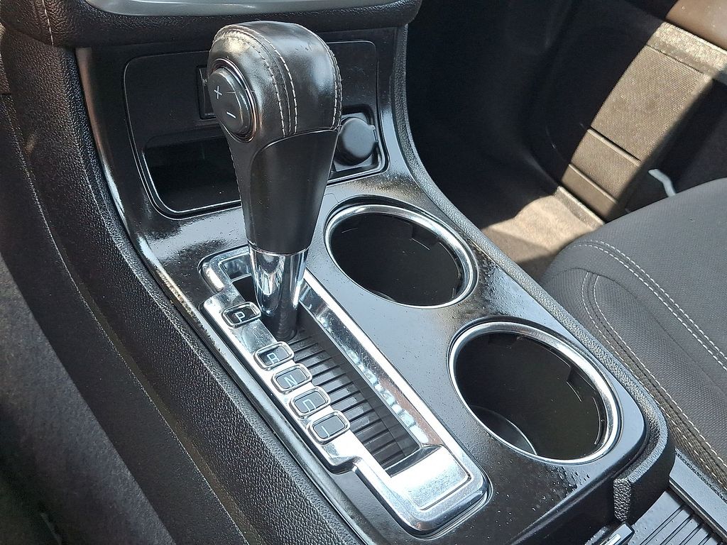 Thumbnail: 2015 GMC Acadia - 11