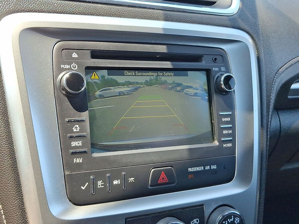 Thumbnail: 2015 GMC Acadia - 18
