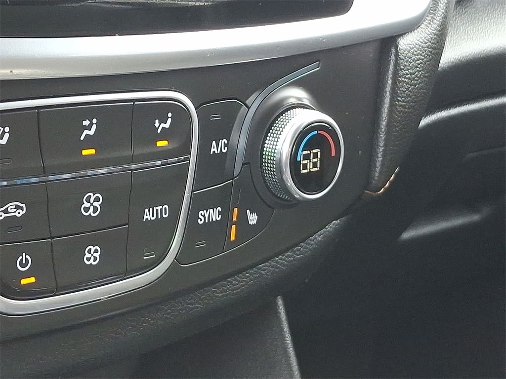 Thumbnail: 2020 Chevrolet Traverse - 20