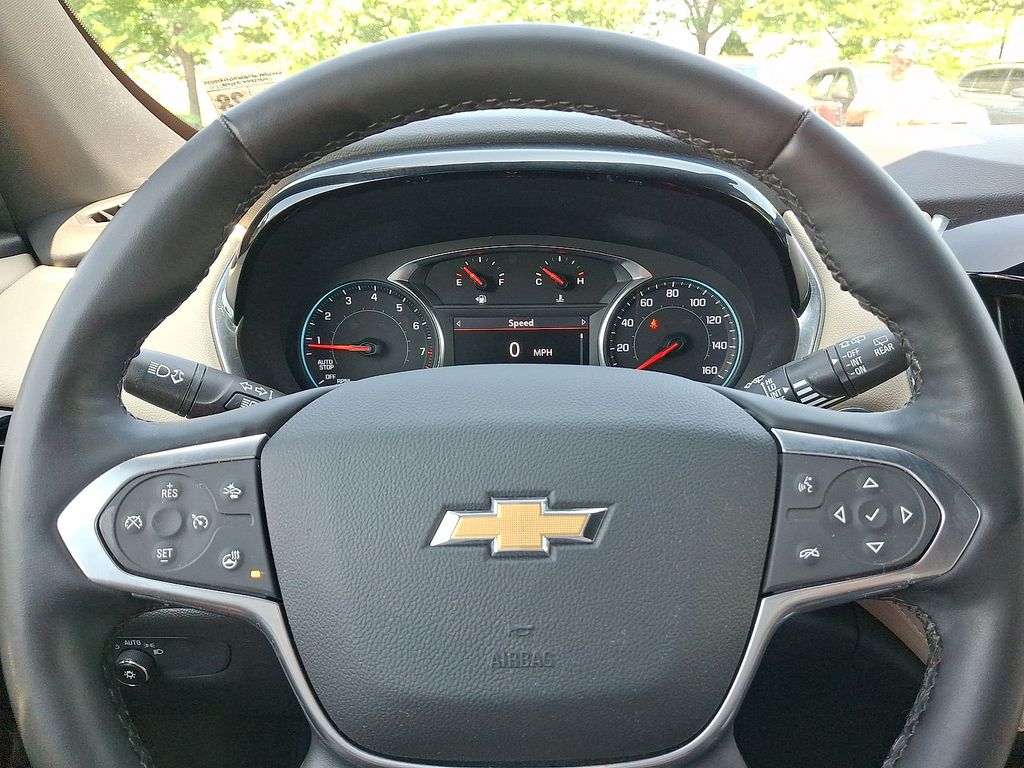 Thumbnail: 2023 Chevrolet Traverse - 19