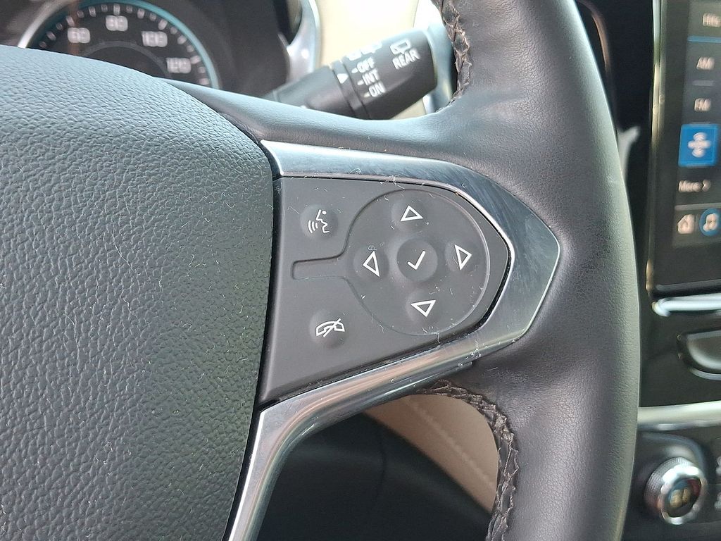 Thumbnail: 2023 Chevrolet Traverse - 21