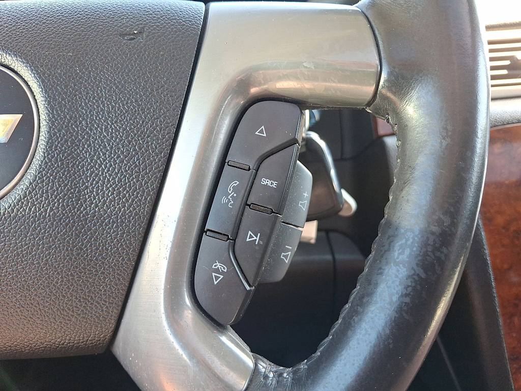 2014 Chevrolet Tahoe LTZ 21