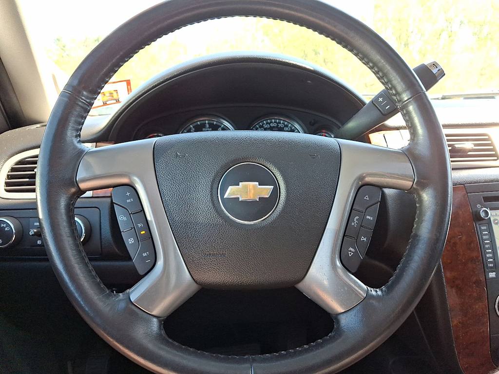 2014 Chevrolet Tahoe LTZ 2
