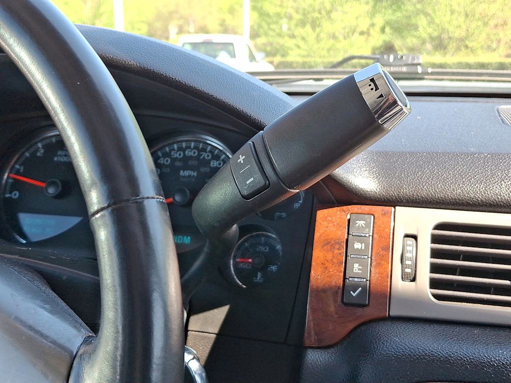 2014 Chevrolet Tahoe LTZ 11