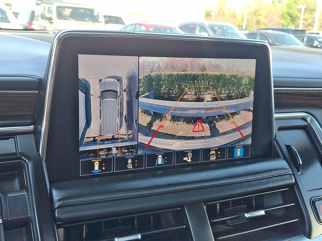 Thumbnail: 2021 Chevrolet Tahoe - 18