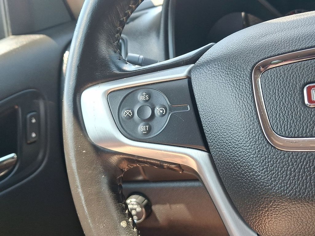 Thumbnail: 2018 GMC Canyon - 20