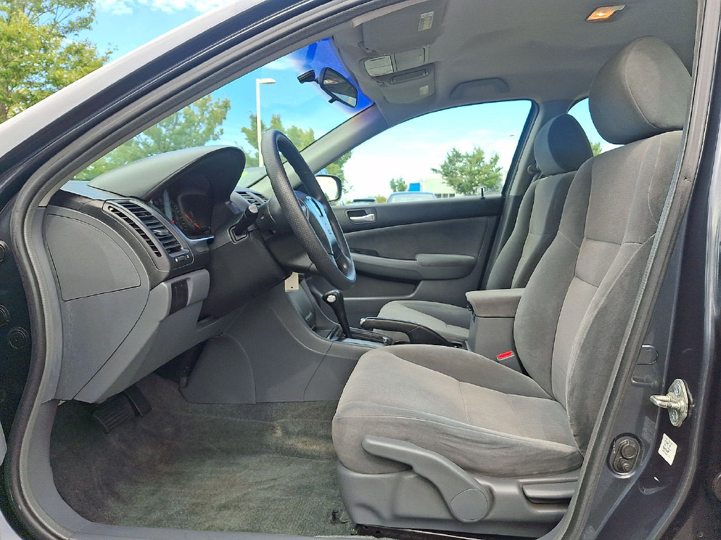 Thumbnail: 2003 Honda Accord - 9