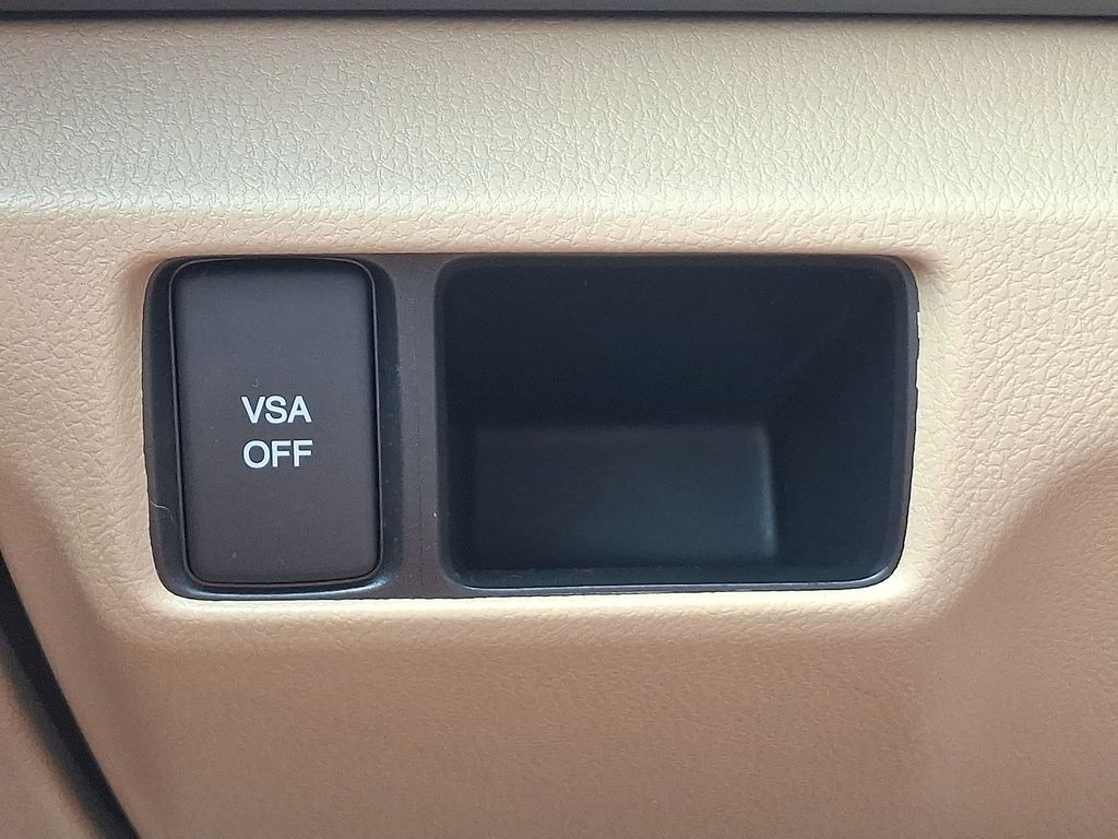 Thumbnail: 2010 Honda Accord - 23