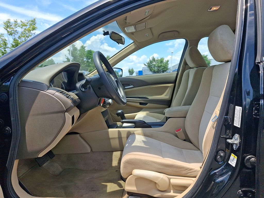 Thumbnail: 2010 Honda Accord - 9