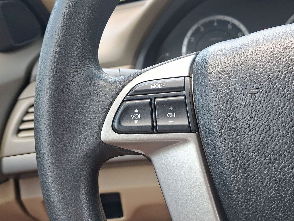 Thumbnail: 2010 Honda Accord - 21