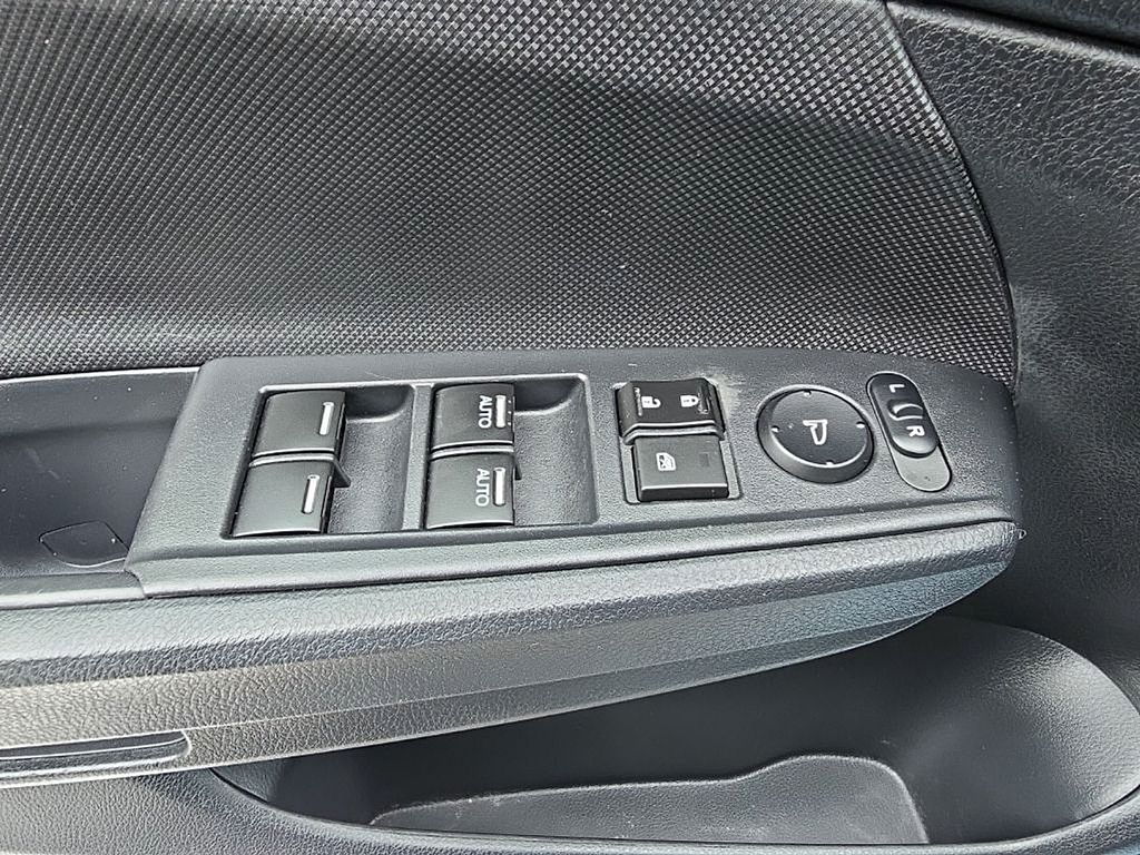 Thumbnail: 2011 Honda Accord - 16