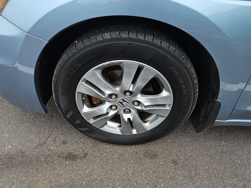 Thumbnail: 2011 Honda Accord - 13