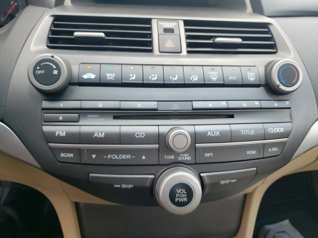 Thumbnail: 2011 Honda Accord - 17