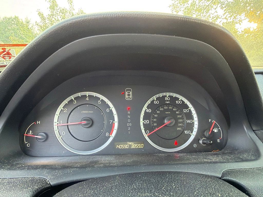 Thumbnail: 2011 Honda Accord - 11