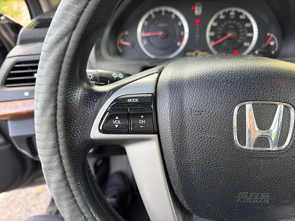 Thumbnail: 2011 Honda Accord - 17