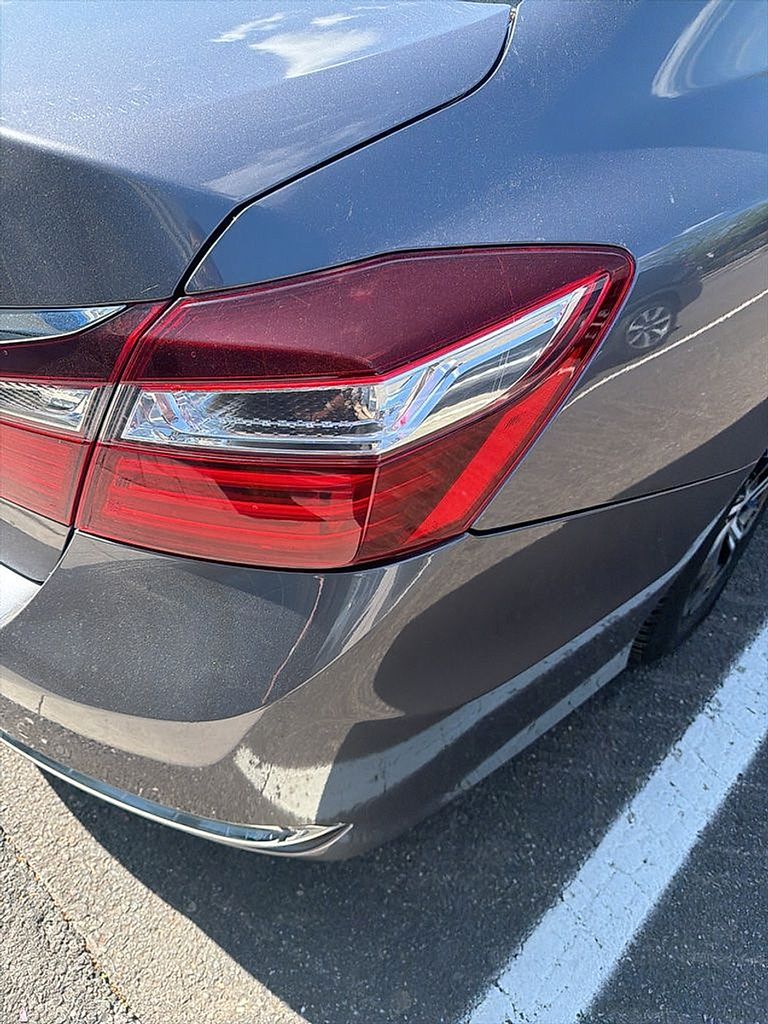 Thumbnail: 2017 Honda Accord - 13