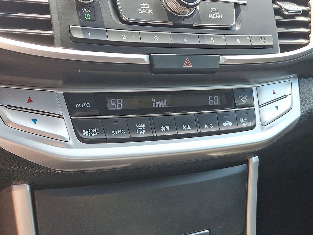 Thumbnail: 2015 Honda Accord - 23