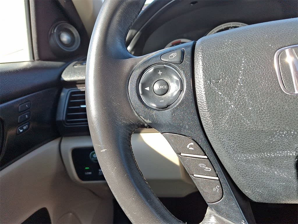 Thumbnail: 2015 Honda Accord - 21