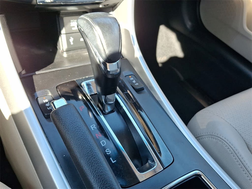 Thumbnail: 2015 Honda Accord - 13