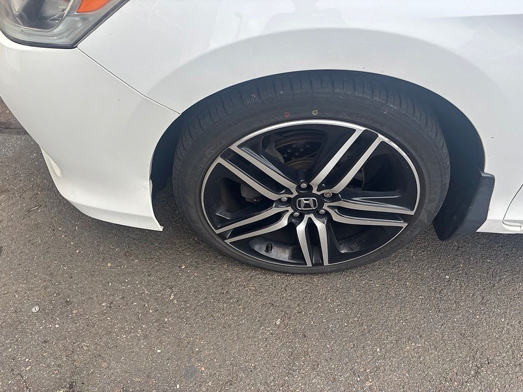 Thumbnail: 2016 Honda Accord - 17