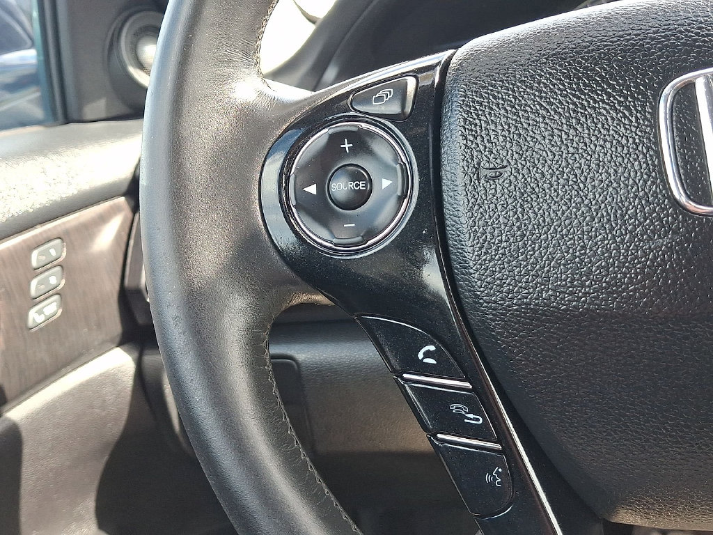 Thumbnail: 2015 Honda Accord - 20