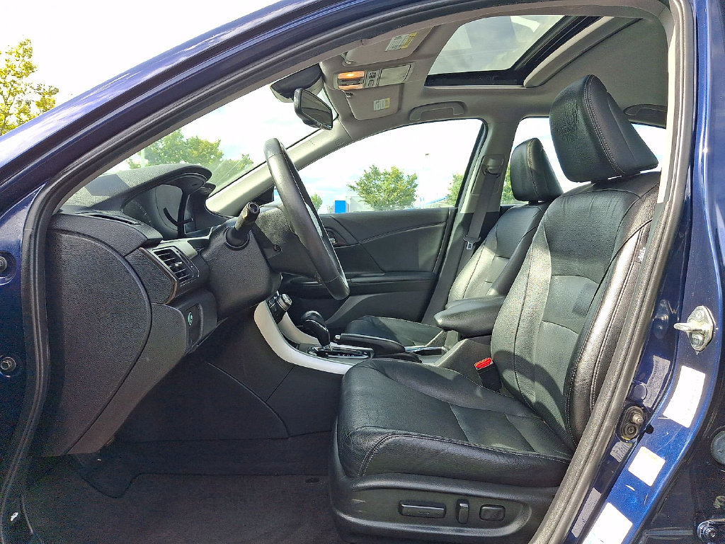 Thumbnail: 2015 Honda Accord - 8