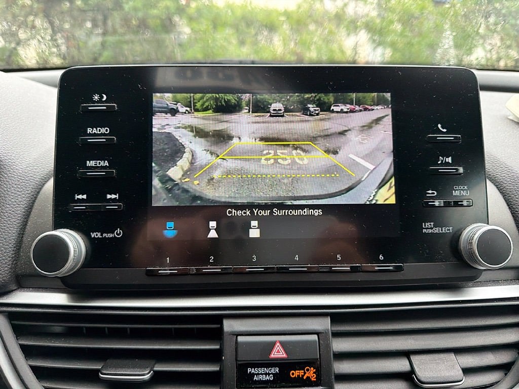 Thumbnail: 2018 Honda Accord - 9