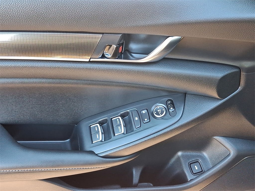 Thumbnail: 2022 Honda Accord - 18