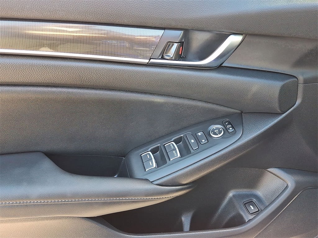 Thumbnail: 2022 Honda Accord - 15