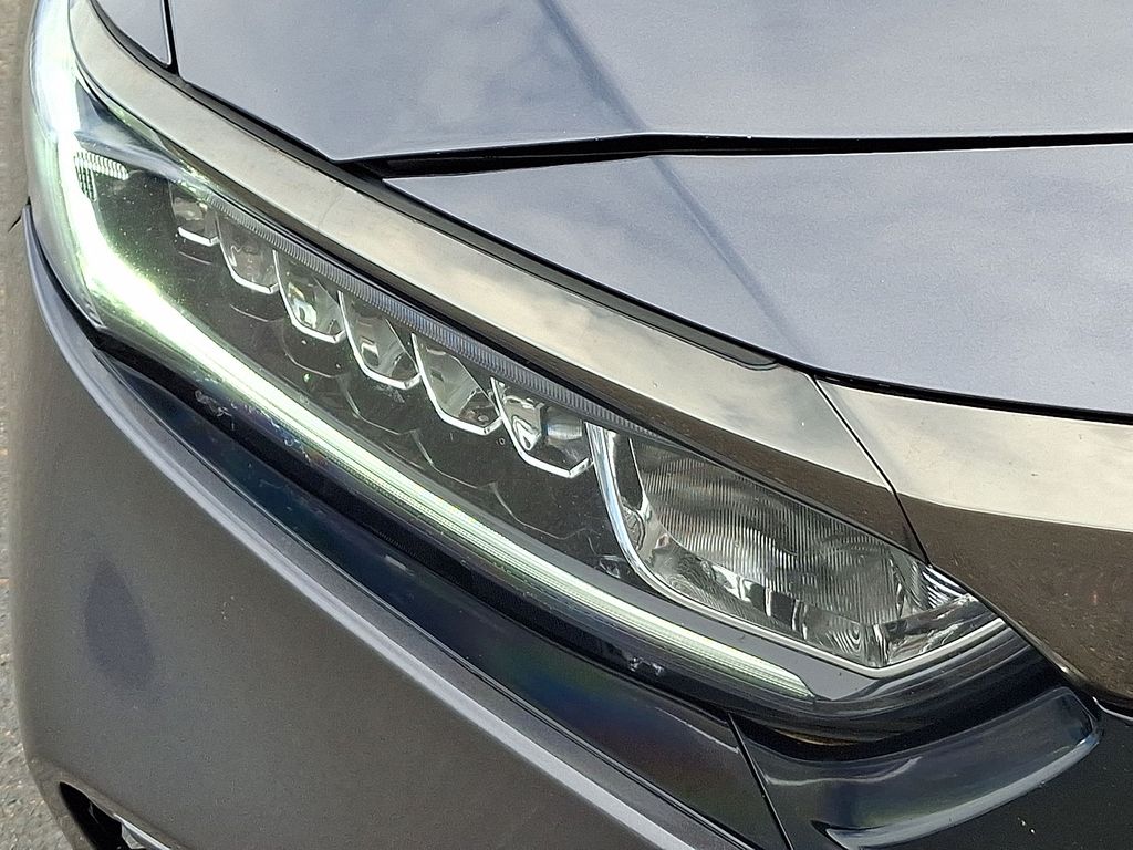 Thumbnail: 2018 Honda Accord - 27