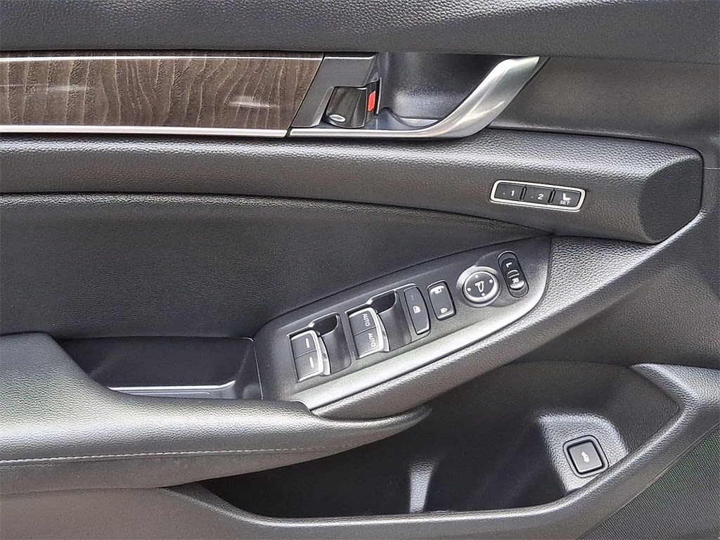 Thumbnail: 2021 Honda Accord - 18