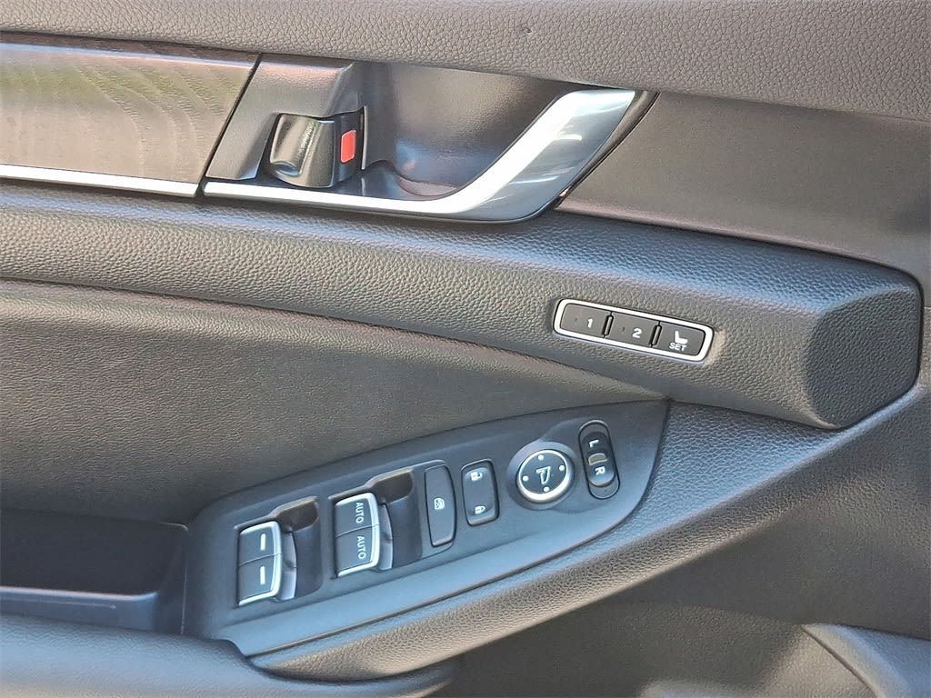 Thumbnail: 2021 Honda Accord - 18