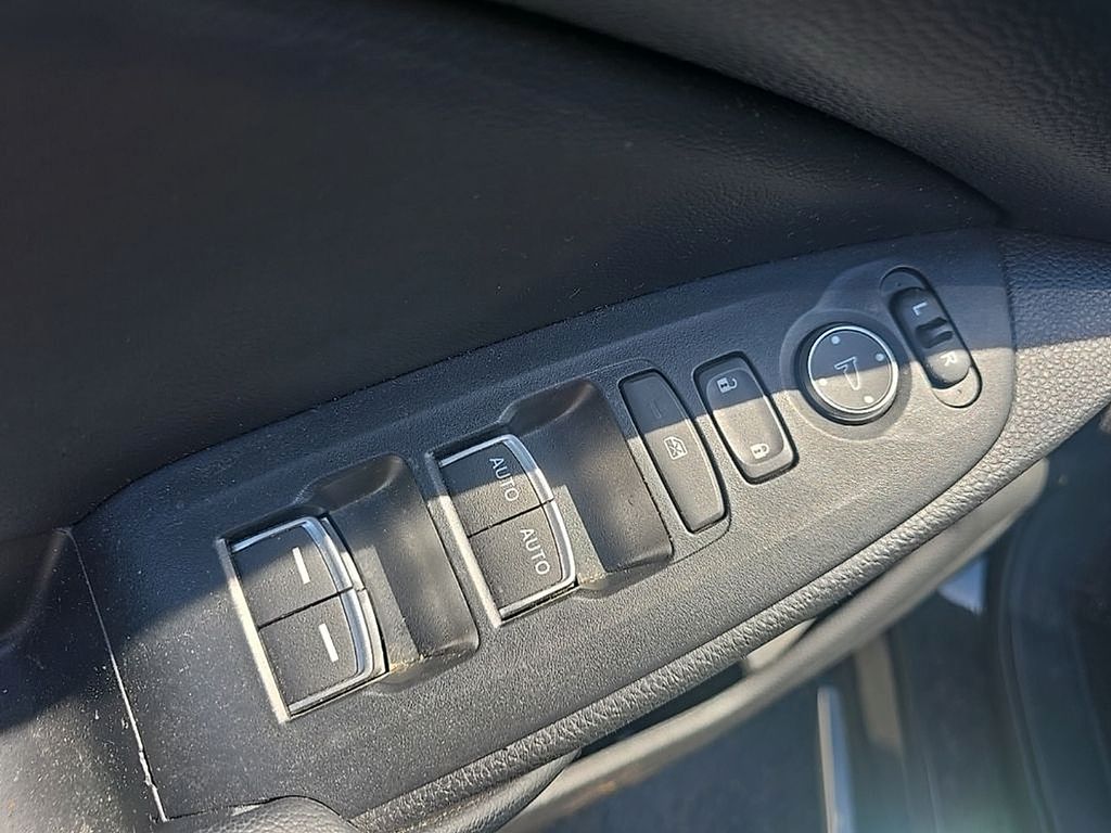 Thumbnail: 2018 Honda Accord - 18