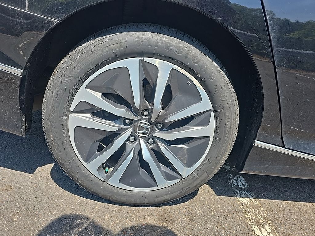 Thumbnail: 2018 Honda Accord - 15