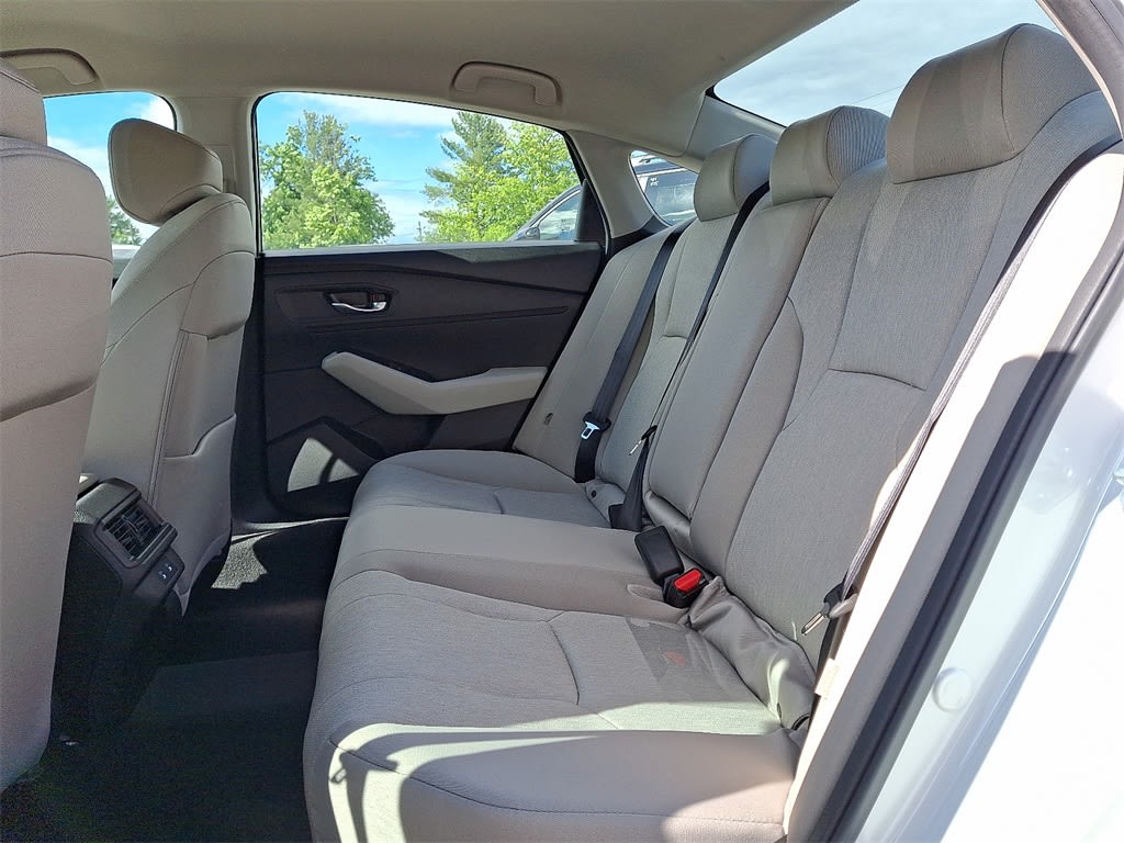 2025 Honda Accord LX 9