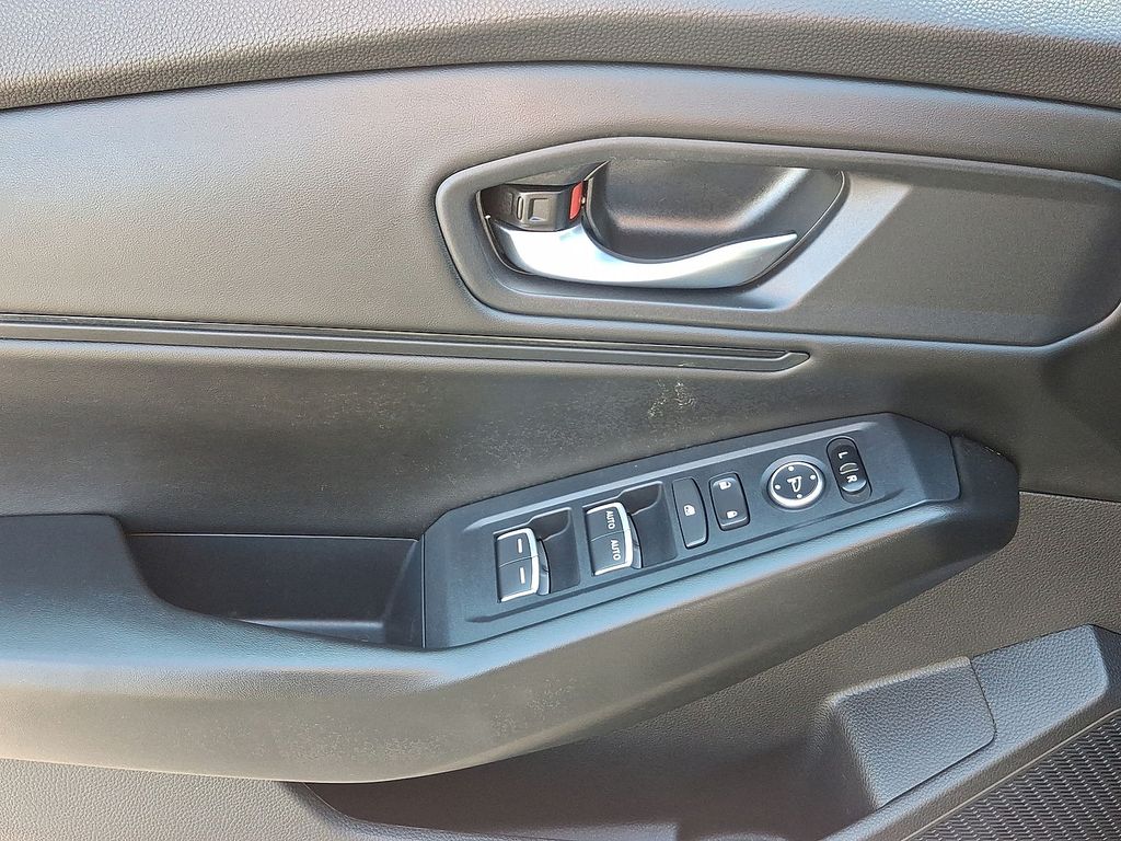 Thumbnail: 2024 Honda Accord - 18