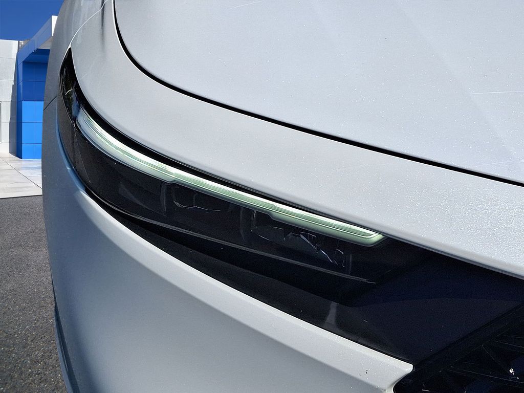 Thumbnail: 2023 Honda Accord - 18
