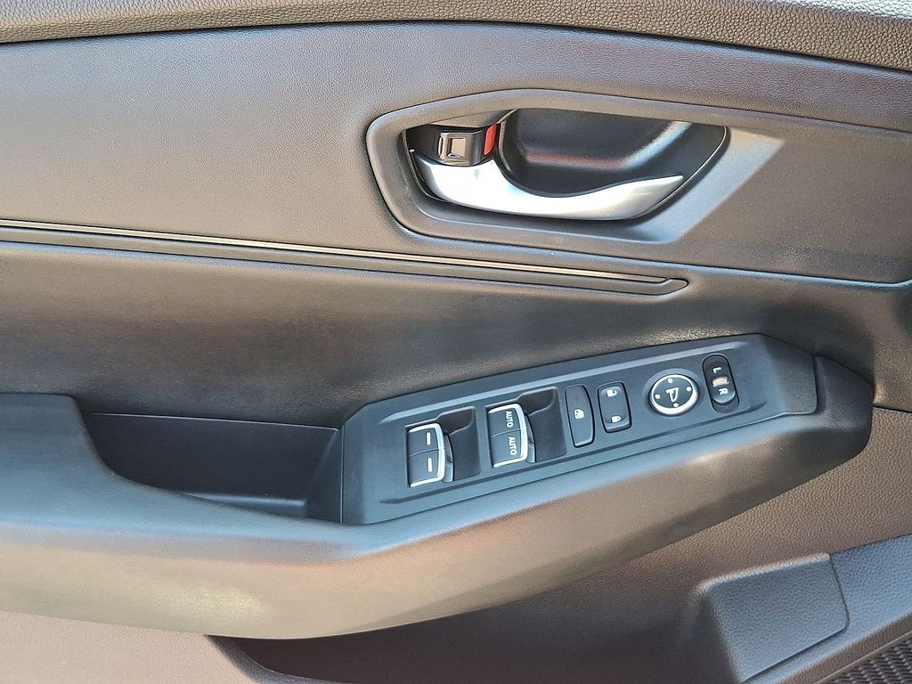 Thumbnail: 2025 Honda Accord - 18