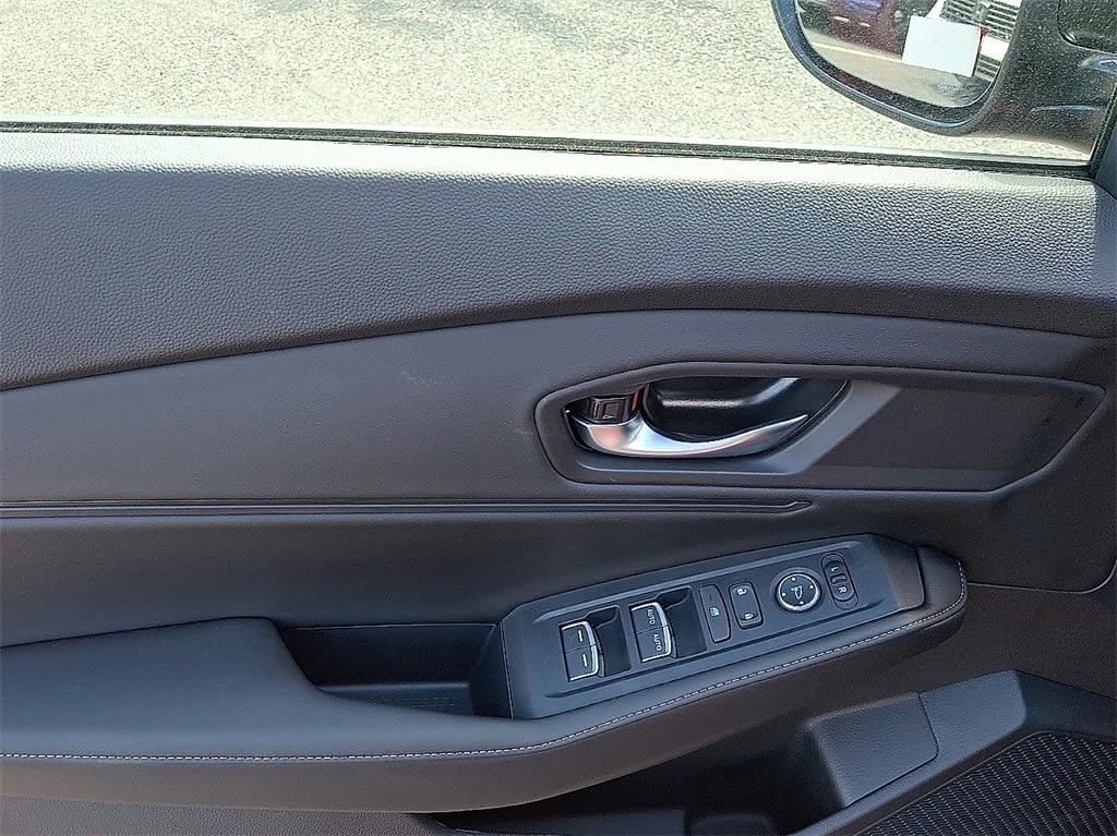 Thumbnail: 2025 Honda Accord - 17